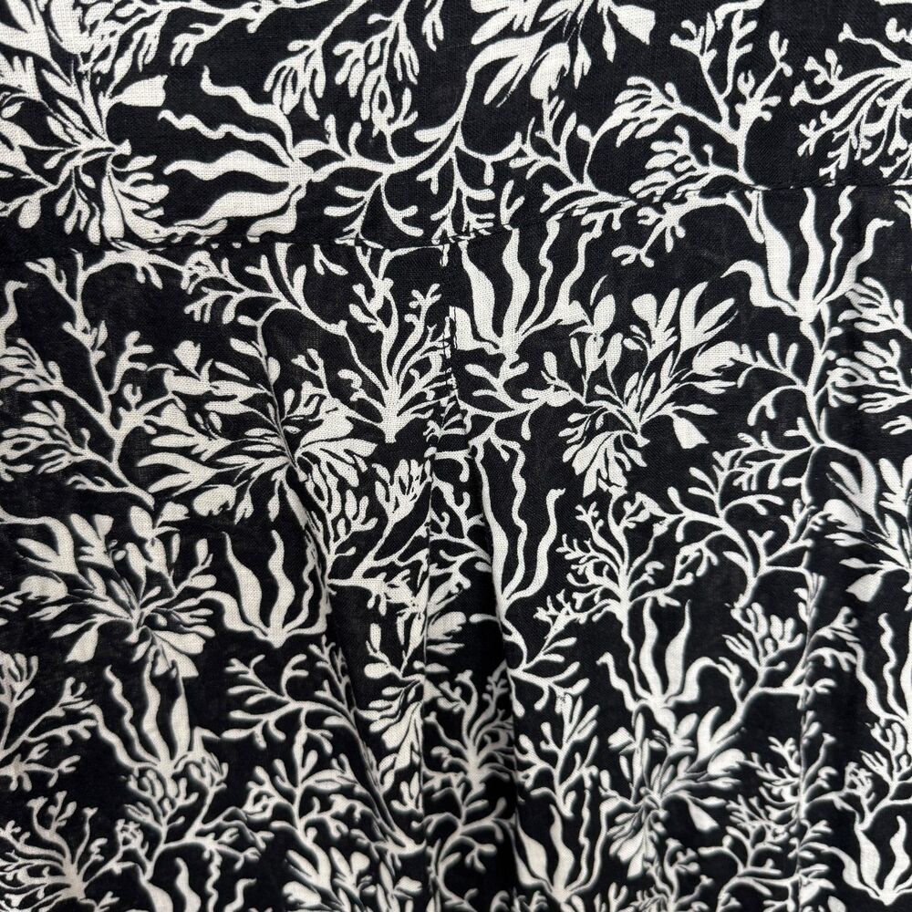 Martha Stewart Black and white coral print button up tunic top swim Size Medium - Picture 11 of 11